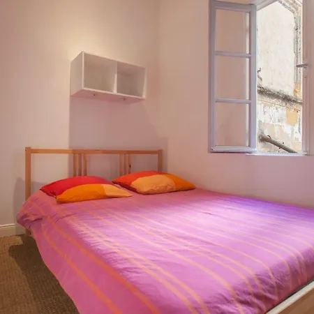 Cosy Plein Centre Apartman